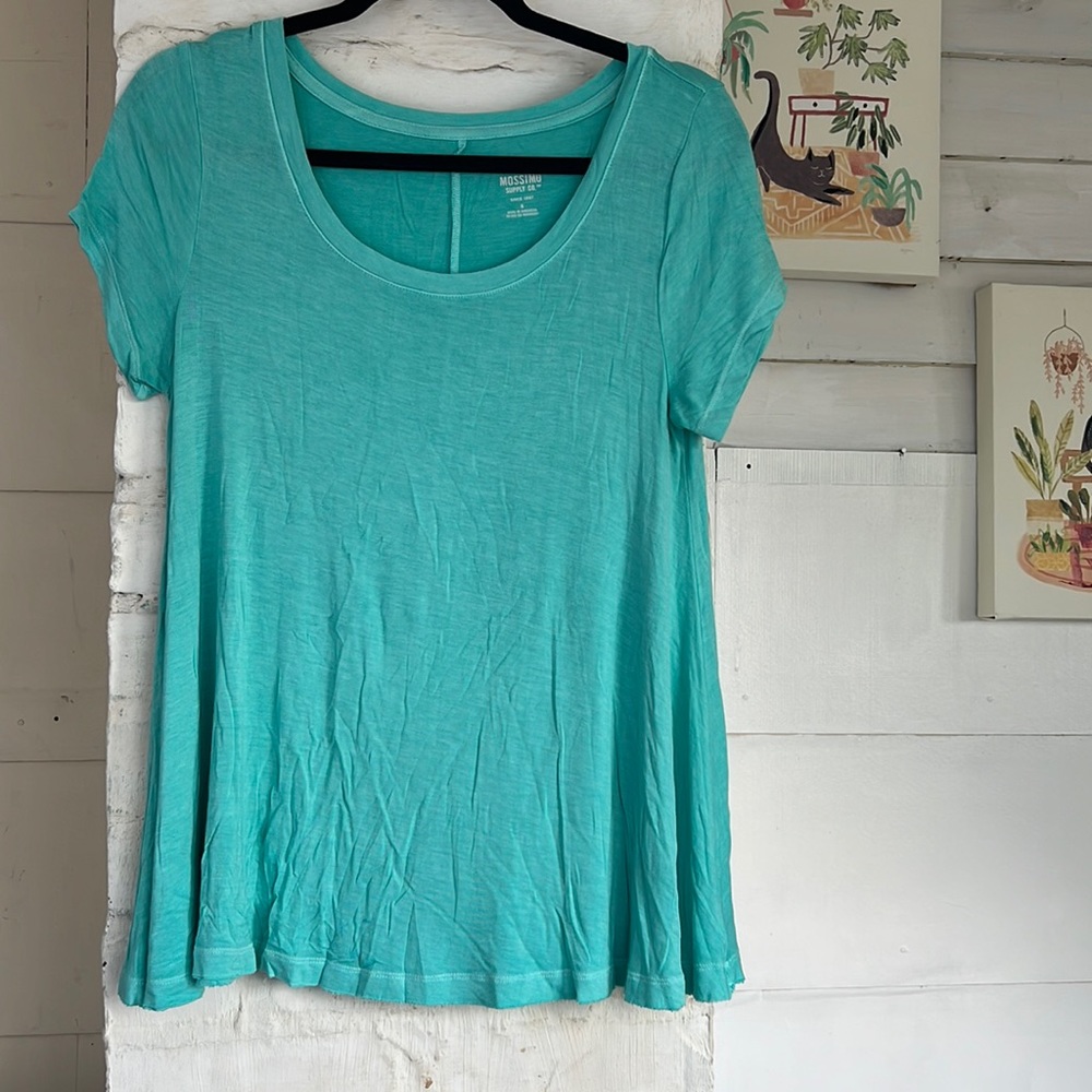 -Mossimo Flowy Tee